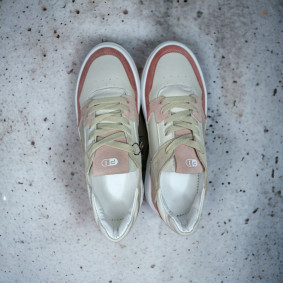 hover image